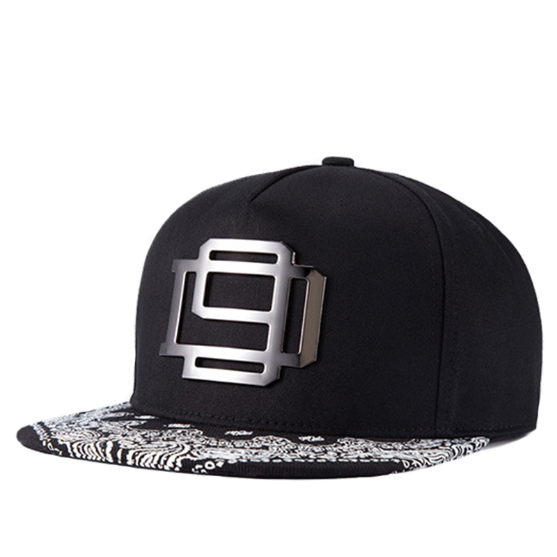 Fashion design metal badge snapback fitted cap