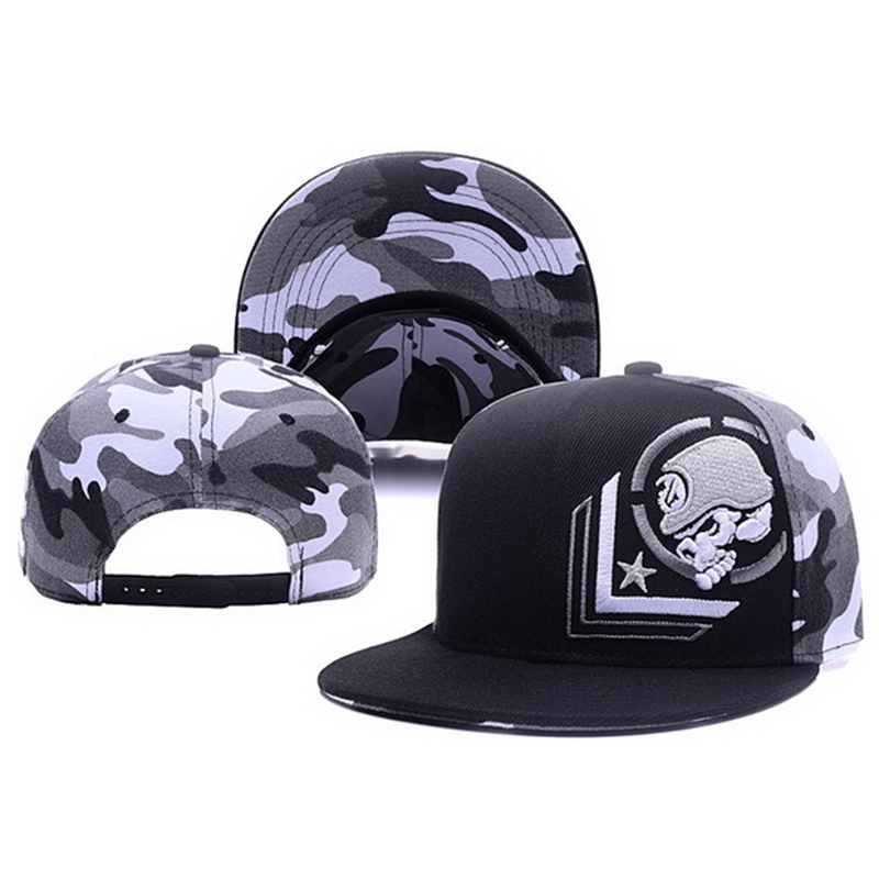 Perfect style camouflage embroidery snapback hat