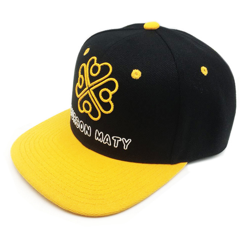 Fashionable contrast color snapback hat with flat brim and customized logo