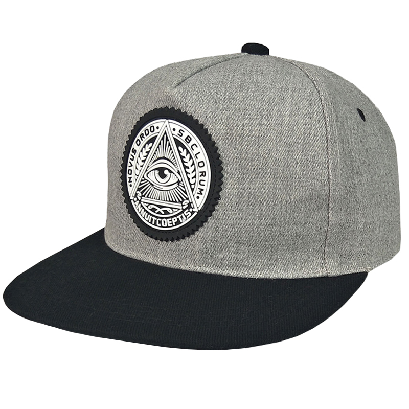 Popular flat visor melange snapback hat with rubber logo badge