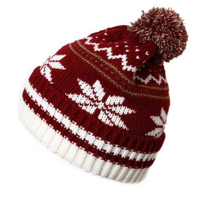 Single layer jacquard logo knitted hat with pom